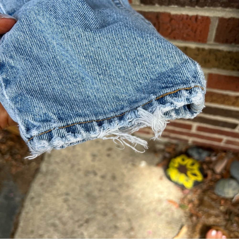 Levi’s Light Blue Distressed Vintage High Waisted Straight Fit Jeans - Picture 5 of 6